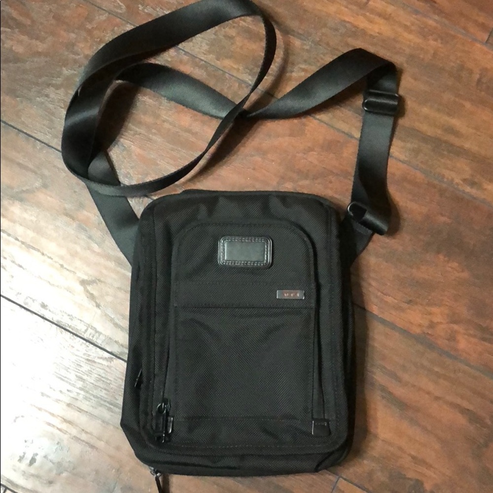 Tumi Organizer Travel Tote